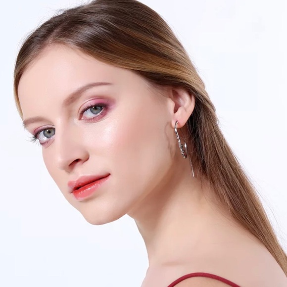 Silver Hollow Face Design Earrings - Picture 4 of 6